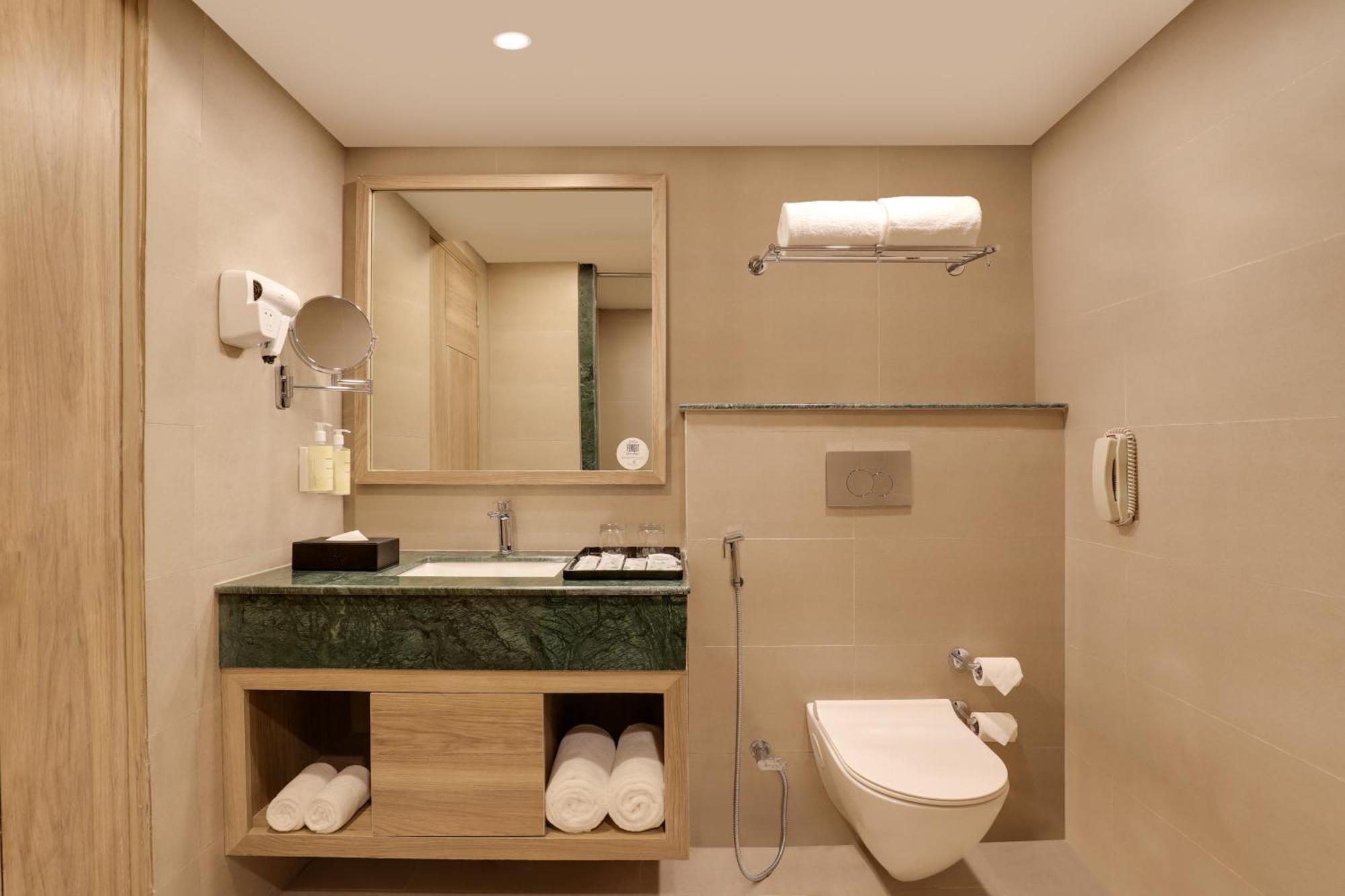 Lemon Tree Hotel, Rishīkesh المظهر الخارجي الصورة